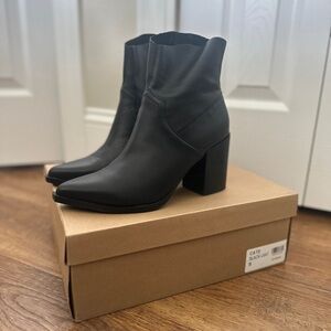 Steve Madden Black Heeled Boots